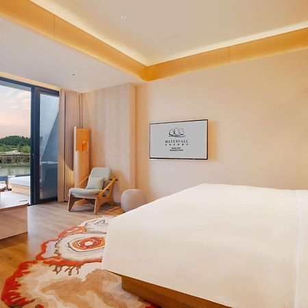 Chengdu Expo Waterfall Hotel - Mgallery Collection Esterno foto