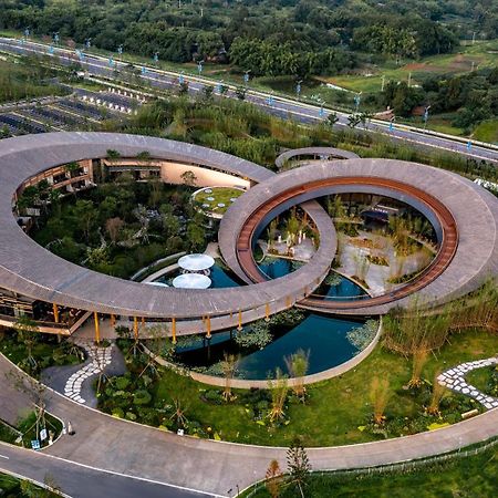 Chengdu Expo Waterfall Hotel - Mgallery Collection Esterno foto