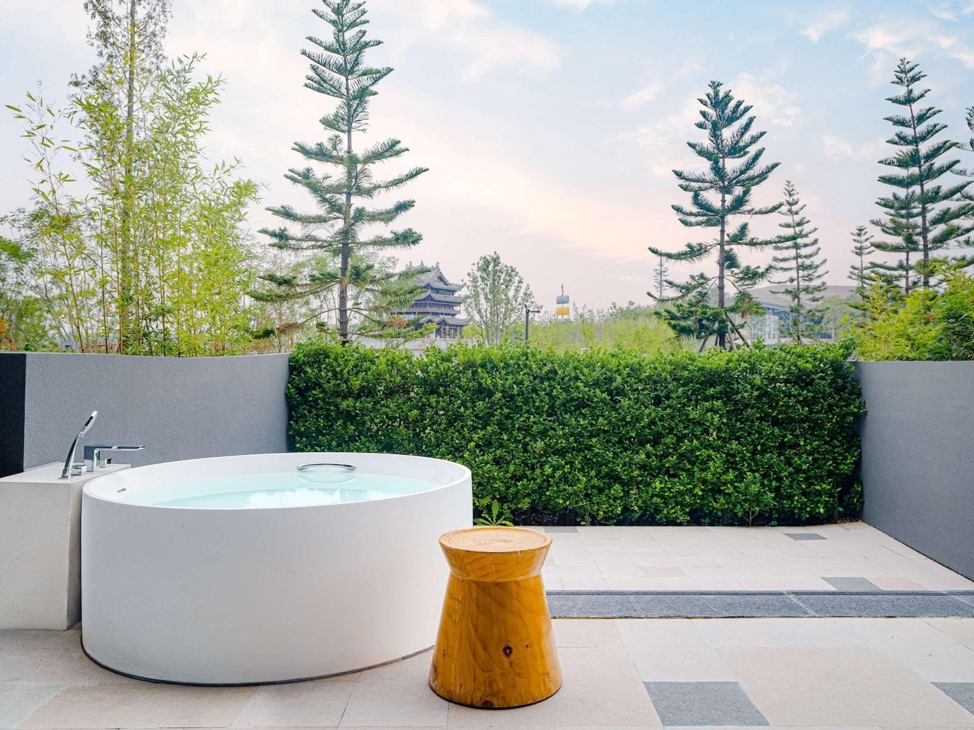Chengdu Expo Waterfall Hotel - Mgallery Collection Esterno foto