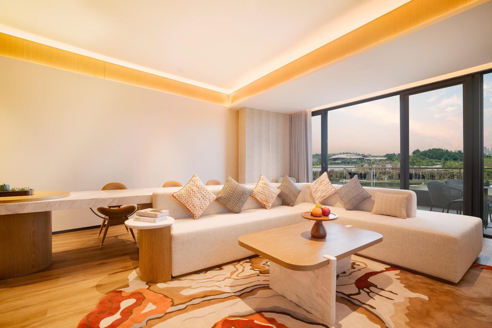 Chengdu Expo Waterfall Hotel - Mgallery Collection Esterno foto