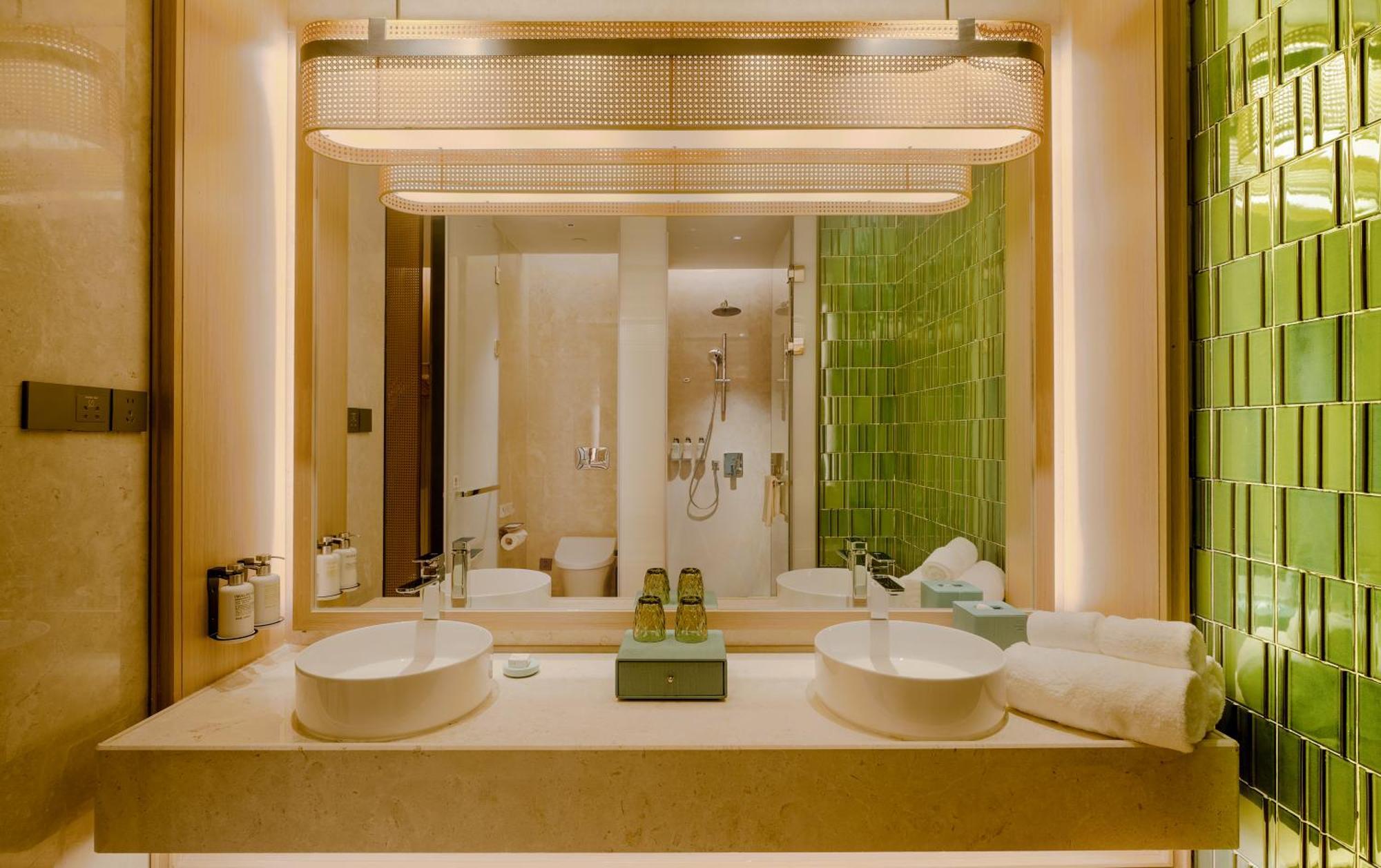 Chengdu Expo Waterfall Hotel - Mgallery Collection Esterno foto
