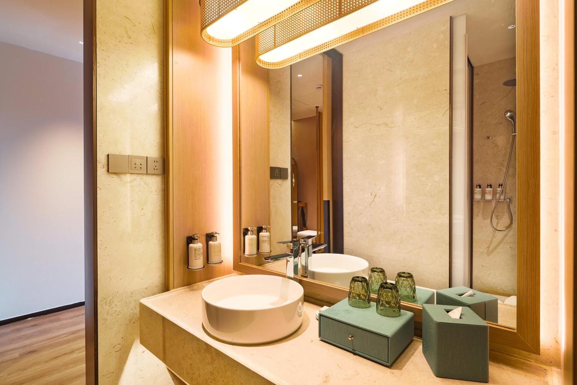 Chengdu Expo Waterfall Hotel - Mgallery Collection Esterno foto